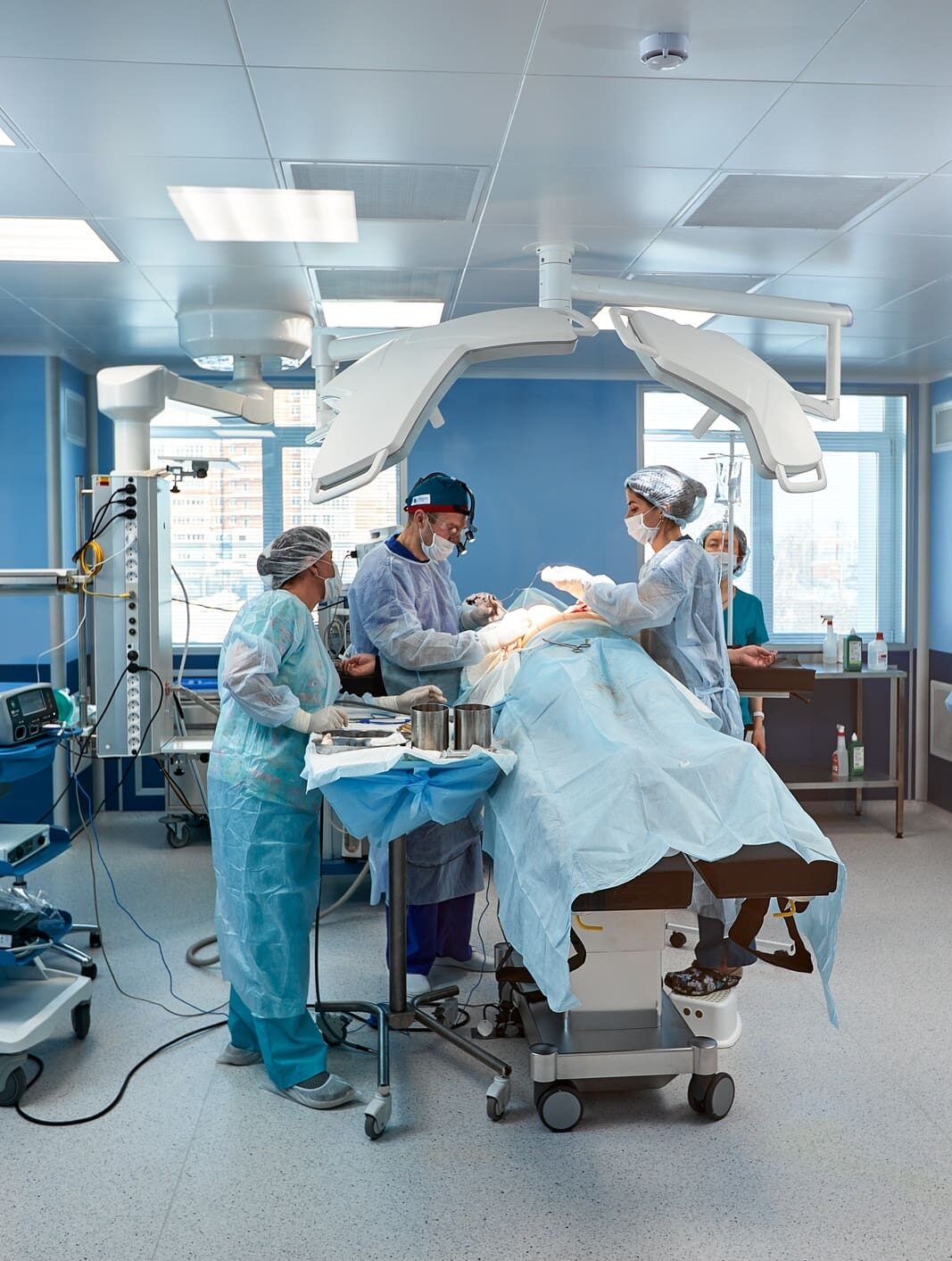Behind the doors of the operating room, equipment and medical devices in the modern operating room.